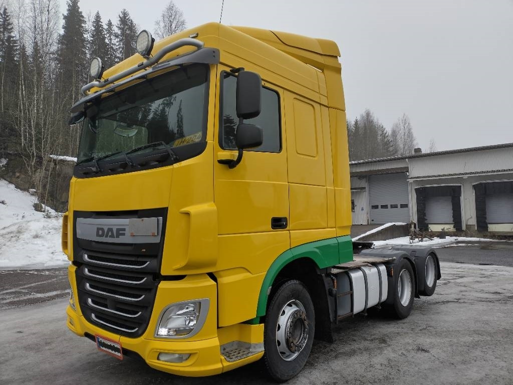 DAF XF440 Euro6 6x2 , hydrauliikka - Tracteur routier: photos 1 DAF XF440 Euro6 6x2 , hydrauliikka - Tracteur routier: photos 1