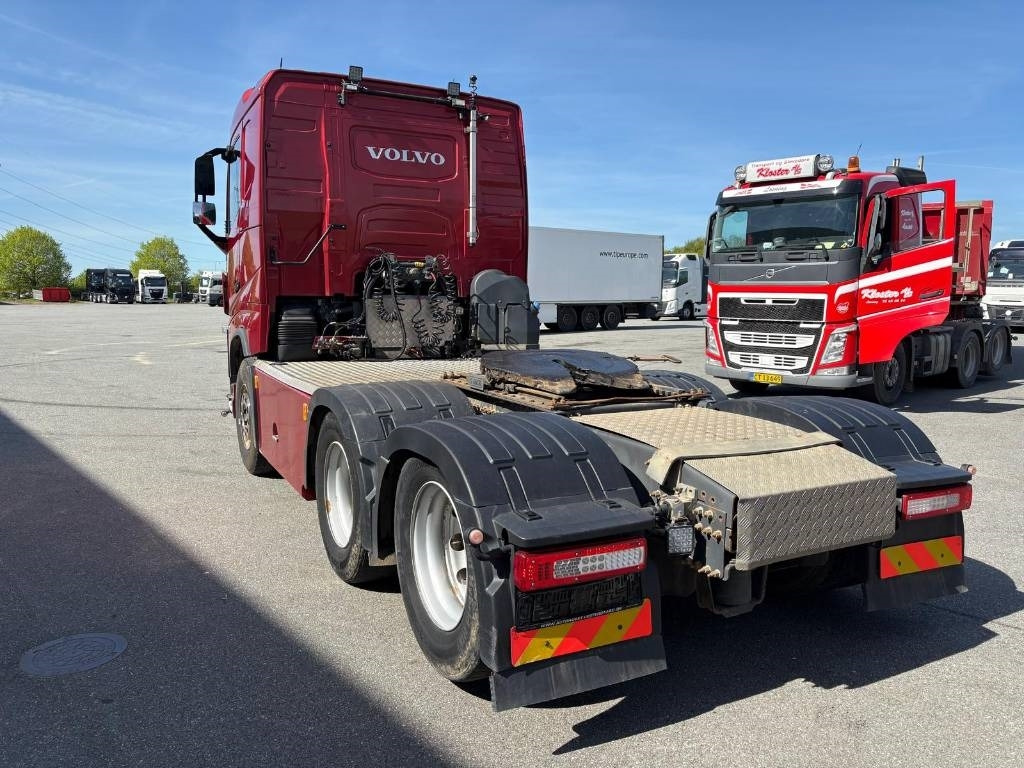 Volvo FH13 540 6x4 Hydrauliikka,nouseva teliveto - Tracteur routier: photos 2 Volvo FH13 540 6x4 Hydrauliikka,nouseva teliveto - Tracteur routier: photos 2