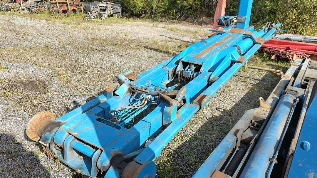 VAK Koukkulaite 22tn 6,6m - Ampliroll/ Multibenne système: photos 3 VAK Koukkulaite 22tn 6,6m - Ampliroll/ Multibenne système: photos 3