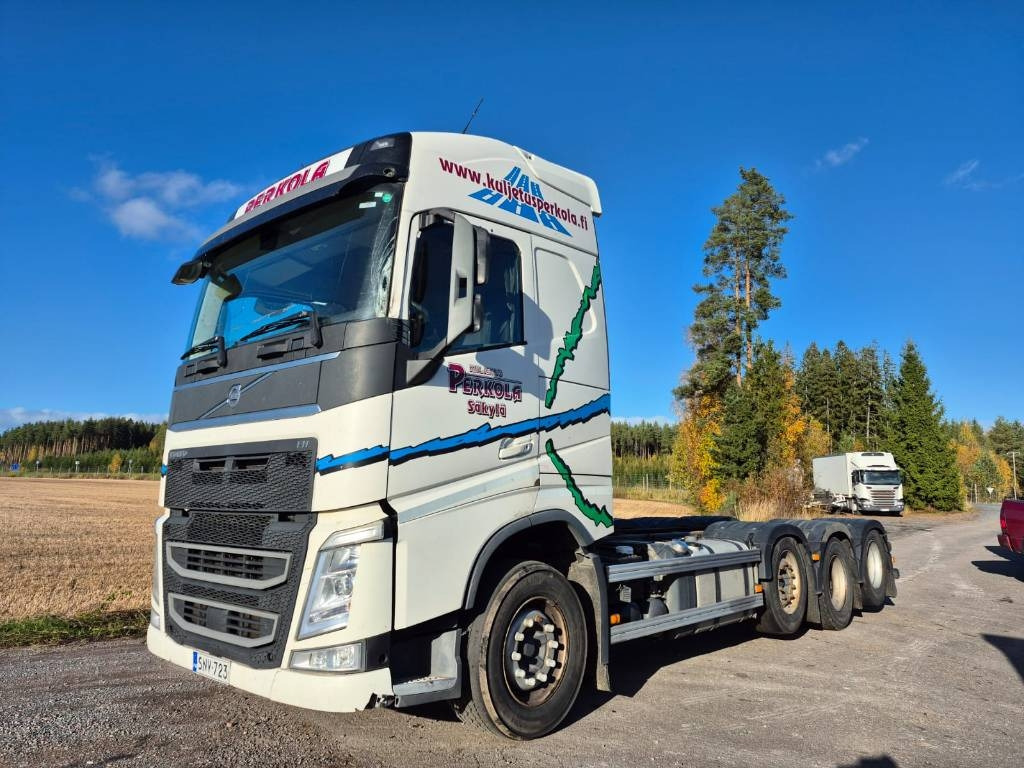 Volvo FH500 8x2 alusta - Châssis cabine: photos 1 Volvo FH500 8x2 alusta - Châssis cabine: photos 1