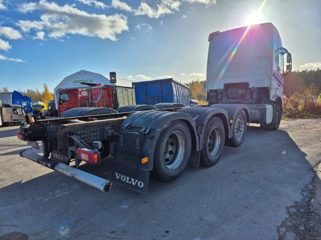 Volvo FH500 8x2 alusta - Châssis cabine: photos 3 Volvo FH500 8x2 alusta - Châssis cabine: photos 3