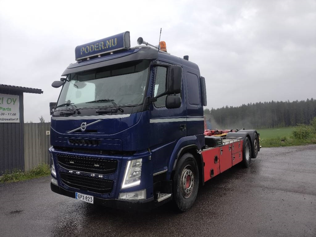 Volvo FM450 6x2 ohj.teli, Multilift koukkulaite - Camion ampliroll: photos 2 Volvo FM450 6x2 ohj.teli, Multilift koukkulaite - Camion ampliroll: photos 2