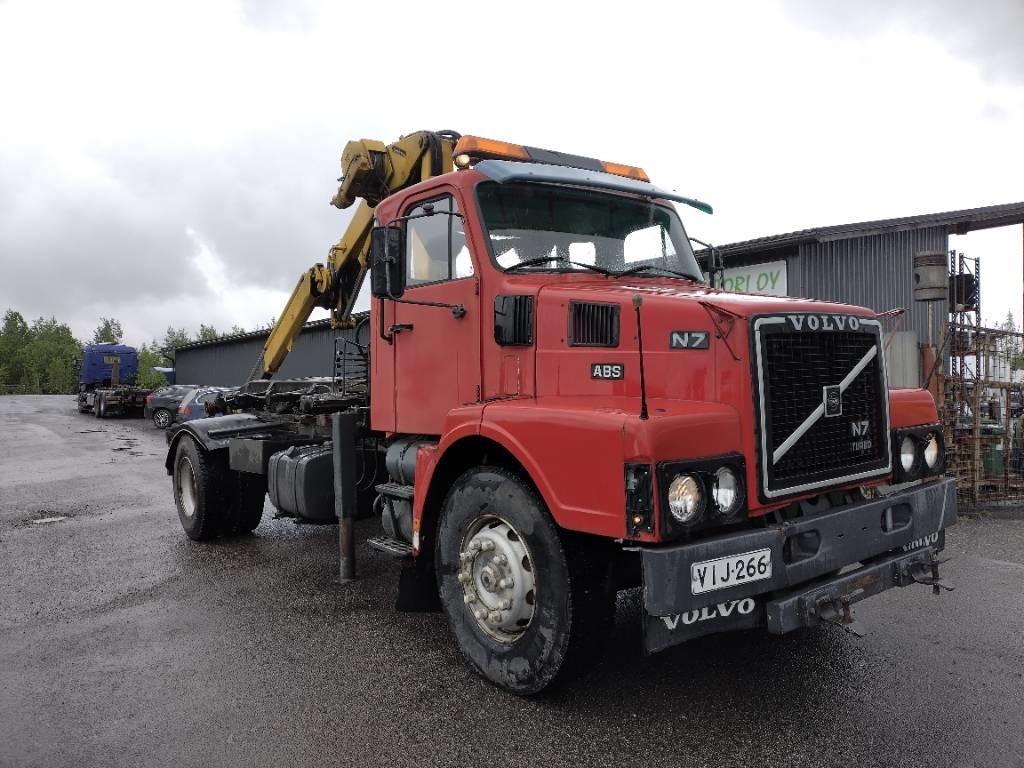 Volvo N7 Tico nosturi ja vl-laite,280tkm!! - Camion multibenne: photos 2 Volvo N7 Tico nosturi ja vl-laite,280tkm!! - Camion multibenne: photos 2