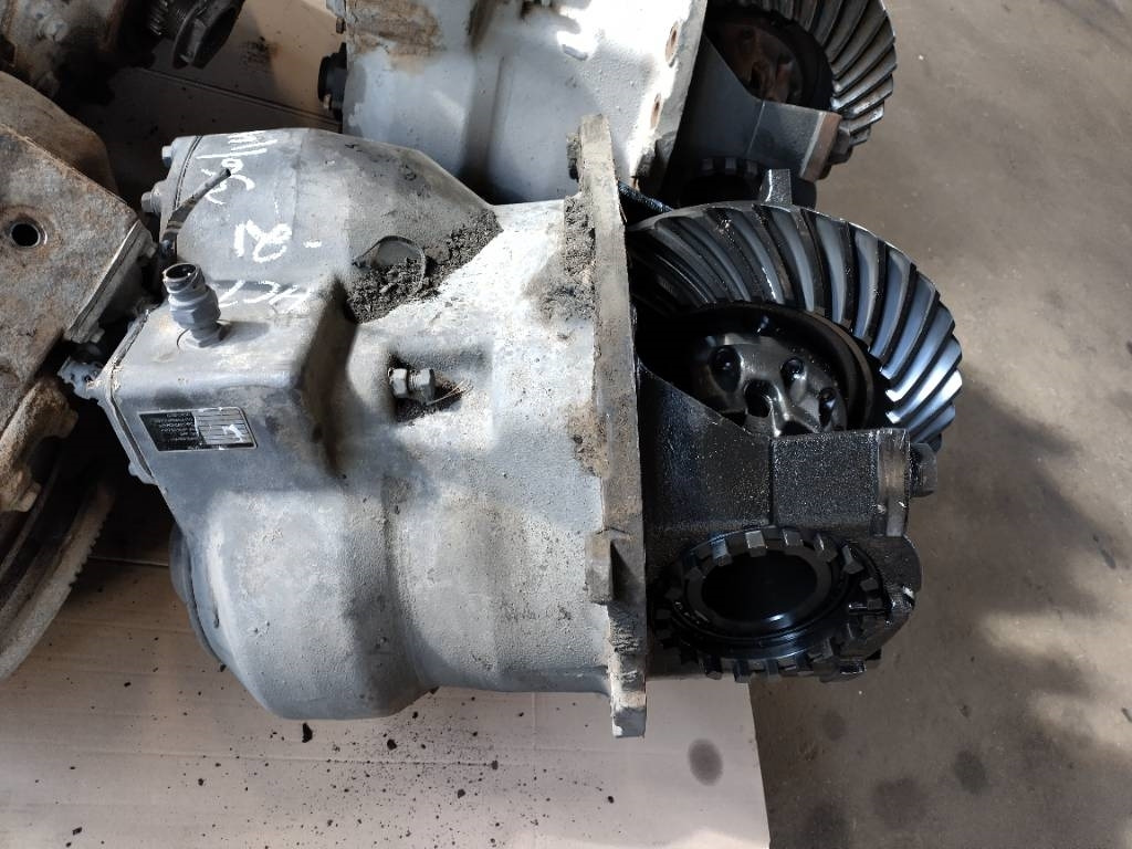 Volvo RTS2370A - Essieu et pièces pour Camion: photos 1 Volvo RTS2370A - Essieu et pièces pour Camion: photos 1