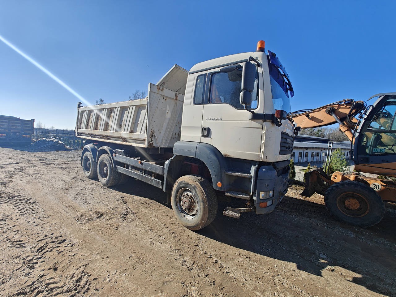 MAN TGA 26.410 - Camion benne: photos 1 MAN TGA 26.410 - Camion benne: photos 1