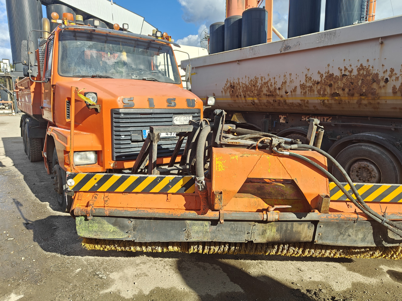 SISU SR 332 - Camion benne: photos 2 SISU SR 332 - Camion benne: photos 2