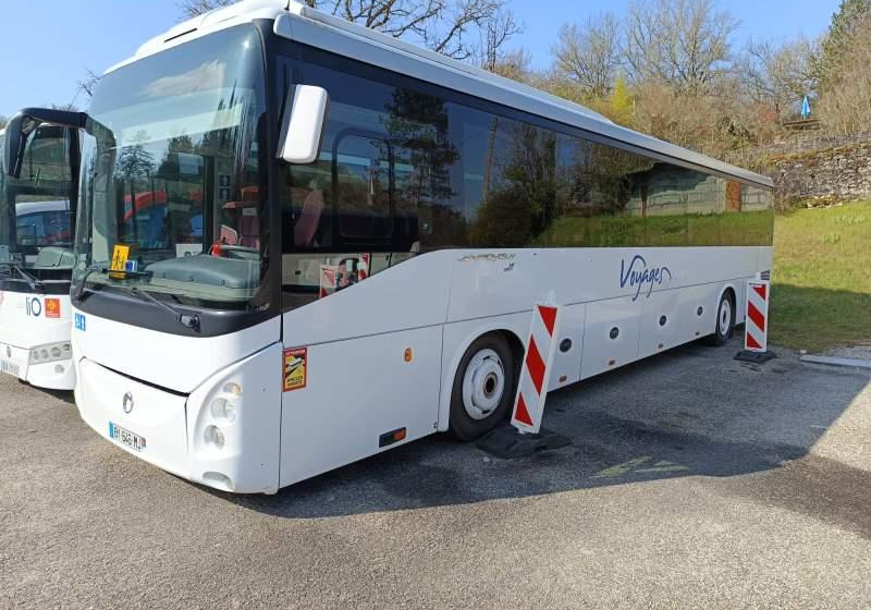 Bus interurbain Irisbus EVADYS H / SPROWADZONY/ MANUAL / 272 000 KM: photos 1