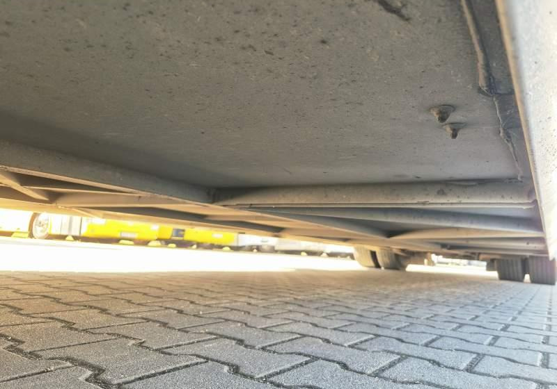 Bus interurbain Irisbus RECREO / SPROWADZONY / MANUAL / EURO 5: photos 18 Bus interurbain Irisbus RECREO / SPROWADZONY / MANUAL / EURO 5: photos 18