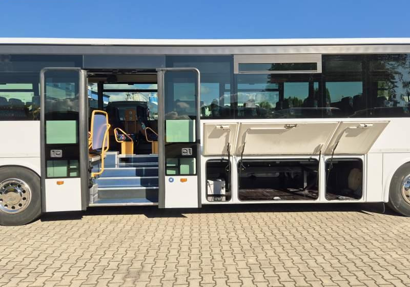 Bus interurbain Irisbus RECREO / SPROWADZONY / MANUAL / EURO 5: photos 7 Bus interurbain Irisbus RECREO / SPROWADZONY / MANUAL / EURO 5: photos 7