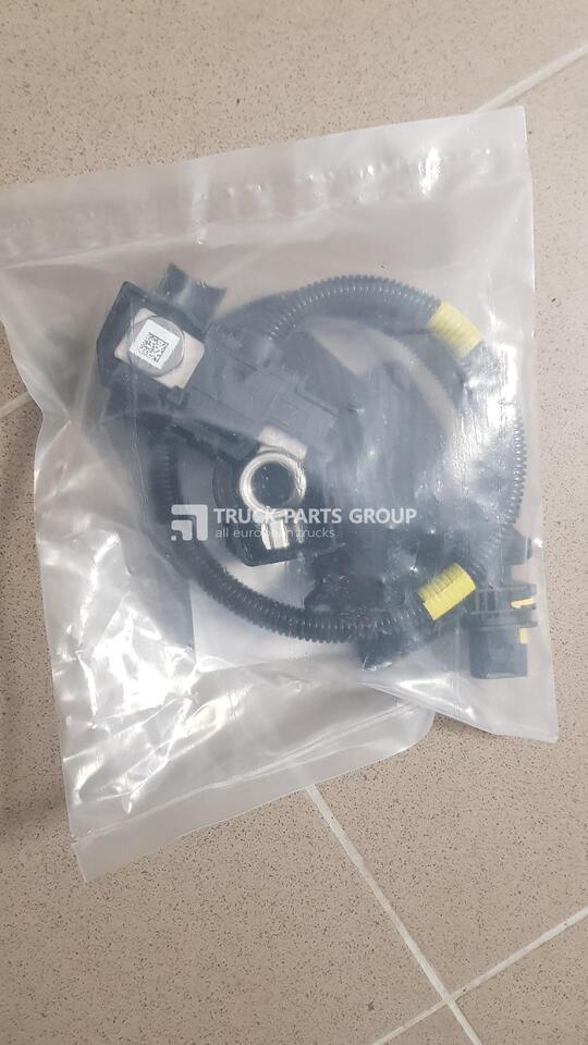 RENAULT RENAULT T series, T RANGE GAMA EURO 6, 7423937504, 23242412, batteries sensor, batteries connection control unit - Accumulateur pour Camion: photos 1 RENAULT RENAULT T series, T RANGE GAMA EURO 6, 7423937504, 23242412, batteries sensor, batteries connection control unit - Accumulateur pour Camion: photos 1