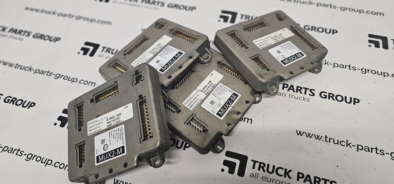 SCANIA SCANIA T, P, G, R, L, S, MUX2-M control unit, MUX2 - M, Ecu Scania F K N-Series Coach Trucks, SOLARIS, NOS Continental Automotive Multiplex Node MUX2-B D-78052, Multiplex MUX2-M VDO Siemens Truck Coac - Bloc de gestion pour Camion: photos 1 SCANIA SCANIA T, P, G, R, L, S, MUX2-M control unit, MUX2 - M, Ecu Scania F K N-Series Coach Trucks, SOLARIS, NOS Continental Automotive Multiplex Node MUX2-B D-78052, Multiplex MUX2-M VDO Siemens Truck Coac - Bloc de gestion pour Camion: photos 1