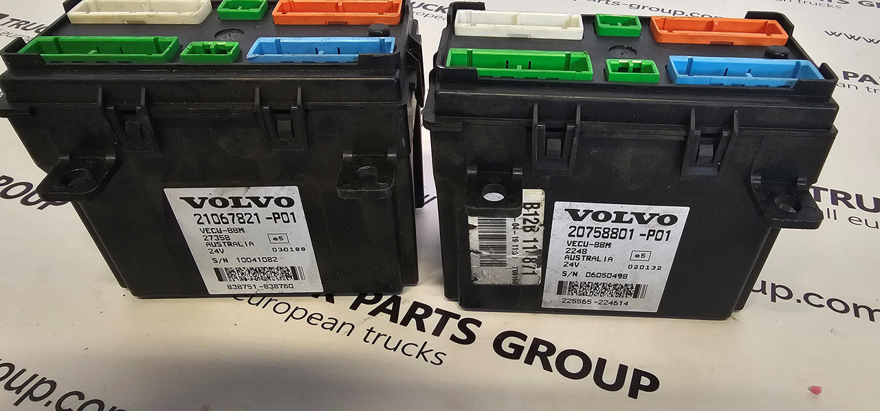Volvo VOLVO FH13, FM13 FH4 EURO5, EURO6 VECU unit BBM 21067821-P01, 20758801-P01, 21067821, 20758801, 27358, 07480829, 607431-607430, 030188, 156659, 48HB002164A, 20554489, 20758801, 21067821, 21313711, 217 - Bloc de gestion: photos 2 Volvo VOLVO FH13, FM13 FH4 EURO5, EURO6 VECU unit BBM 21067821-P01, 20758801-P01, 21067821, 20758801, 27358, 07480829, 607431-607430, 030188, 156659, 48HB002164A, 20554489, 20758801, 21067821, 21313711, 217 - Bloc de gestion: photos 2