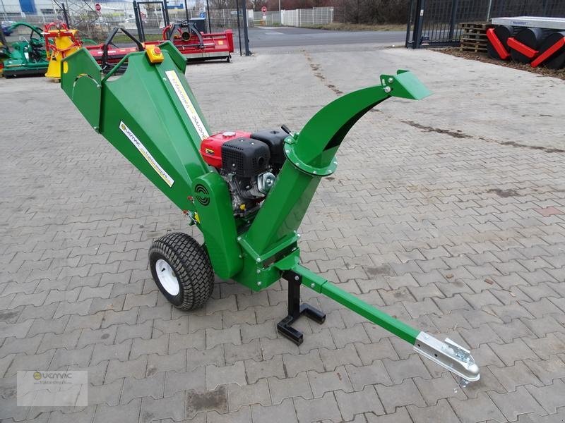 Agri Farm WOD7 15PS Benzin Motor Holzhäcksler Häcksler Schredder Gartenhäcksler Hacker NEU - Broyeur de végétaux: photos 3 Agri Farm WOD7 15PS Benzin Motor Holzhäcksler Häcksler Schredder Gartenhäcksler Hacker NEU - Broyeur de végétaux: photos 3