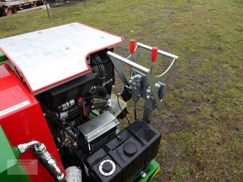 Broyeur de végétaux neuf Vemac CIP1200 Holzhäcksler Holzschredder Häcksler Diesel Kette NEU: photos 18 Broyeur de végétaux neuf Vemac CIP1200 Holzhäcksler Holzschredder Häcksler Diesel Kette NEU: photos 18