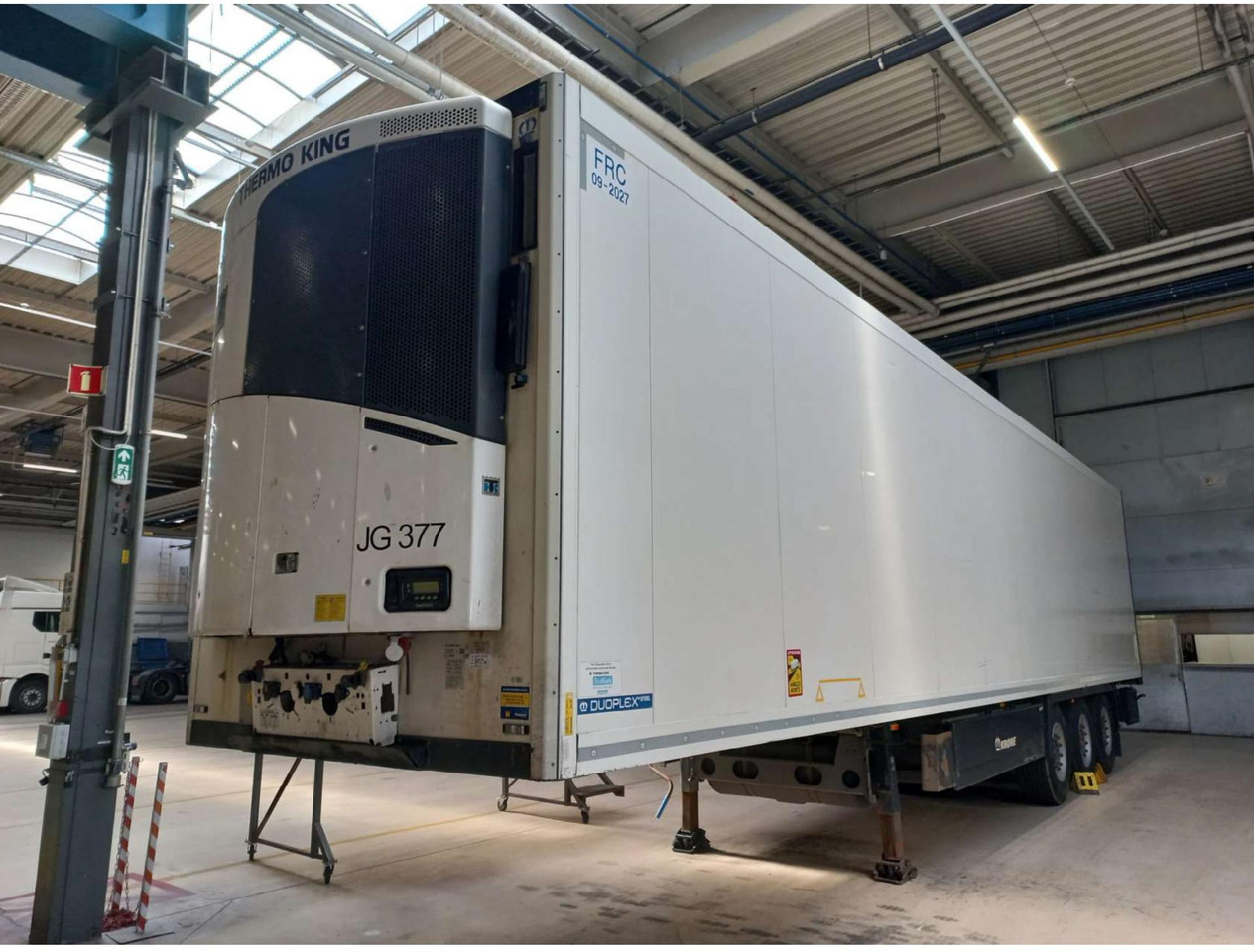 2018 Krone SDR Double Deck Cool Liner FP45 ThermoKing SLXi 300 Lifting Axle - Semi-remorque frigorifique: photos 1 2018 Krone SDR Double Deck Cool Liner FP45 ThermoKing SLXi 300 Lifting Axle - Semi-remorque frigorifique: photos 1