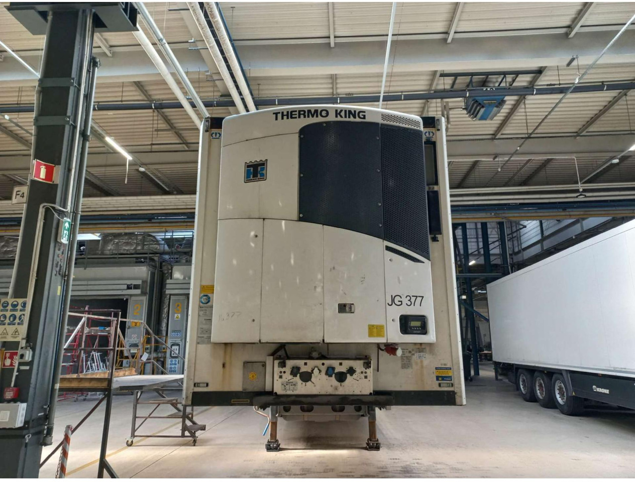 2018 Krone SDR Double Deck Cool Liner FP45 ThermoKing SLXi 300 Lifting Axle - Semi-remorque frigorifique: photos 4 2018 Krone SDR Double Deck Cool Liner FP45 ThermoKing SLXi 300 Lifting Axle - Semi-remorque frigorifique: photos 4