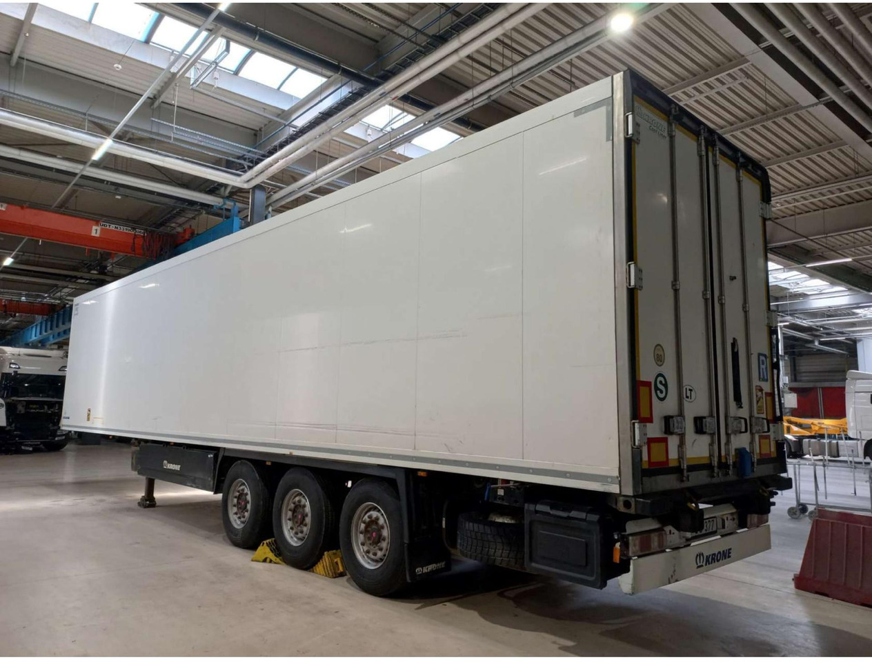2018 Krone SDR Double Deck Cool Liner FP45 ThermoKing SLXi 300 Lifting Axle - Semi-remorque frigorifique: photos 5 2018 Krone SDR Double Deck Cool Liner FP45 ThermoKing SLXi 300 Lifting Axle - Semi-remorque frigorifique: photos 5