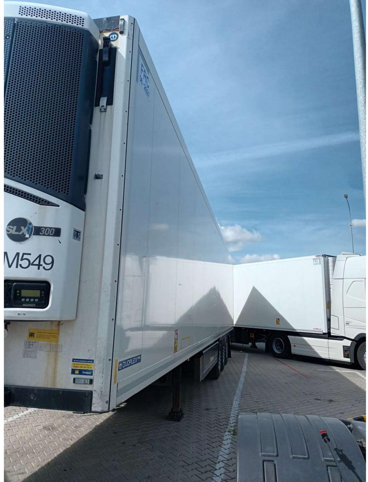 2018 Krone SDR Double Deck Cool Liner FP60 ThermoKing SLXi 300 Lifting Axle - Semi-remorque frigorifique: photos 3 2018 Krone SDR Double Deck Cool Liner FP60 ThermoKing SLXi 300 Lifting Axle - Semi-remorque frigorifique: photos 3