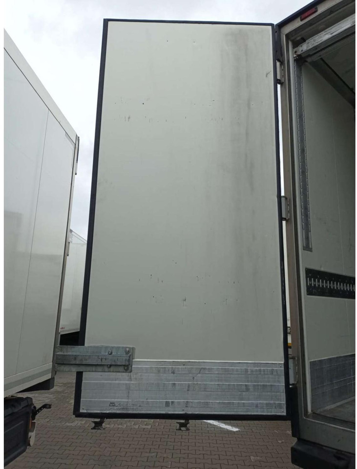 2018 Krone SDR Double Deck Cool Liner FP60 ThermoKing SLXi 300 Lifting Axle - Semi-remorque frigorifique: photos 4 2018 Krone SDR Double Deck Cool Liner FP60 ThermoKing SLXi 300 Lifting Axle - Semi-remorque frigorifique: photos 4