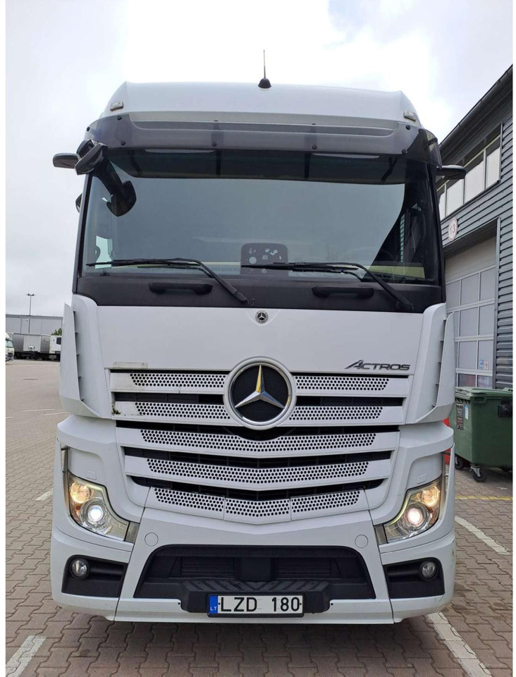 2021 Mercedes-Benz Actros 5 1845 BigSpace Max tanks - Tracteur routier: photos 1 2021 Mercedes-Benz Actros 5 1845 BigSpace Max tanks - Tracteur routier: photos 1