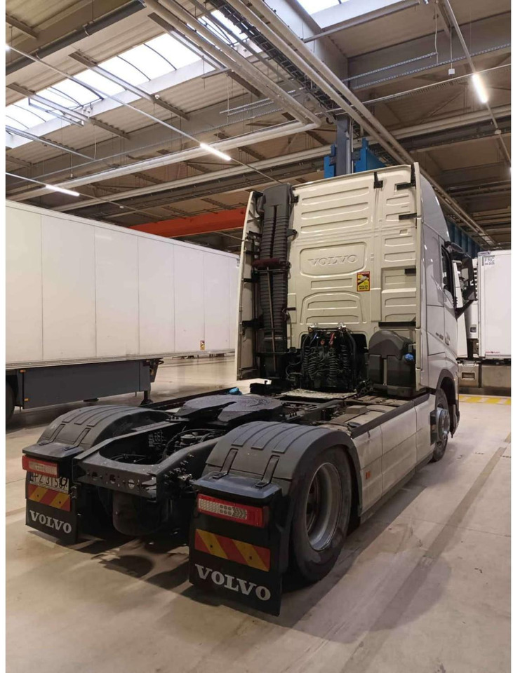 2023 Volvo FH 460 Globetrotter XL i-Save - Tracteur routier: photos 3 2023 Volvo FH 460 Globetrotter XL i-Save - Tracteur routier: photos 3