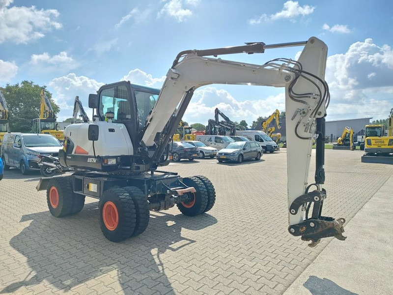 Bobcat E57W - Pelle sur pneus: photos 4 Bobcat E57W - Pelle sur pneus: photos 4
