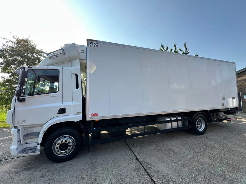 DAF CF 330 / NL TRUCK / EURO 6 / THERMOKING T-1200R / TAIL LIFT + DOORS - Camion frigorifique: photos 4 DAF CF 330 / NL TRUCK / EURO 6 / THERMOKING T-1200R / TAIL LIFT + DOORS - Camion frigorifique: photos 4