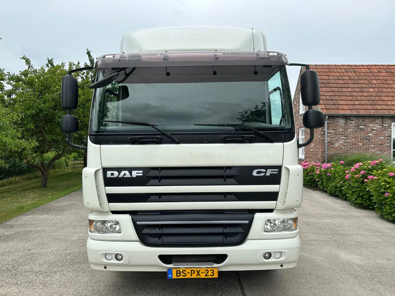 DAF CF 75.250 / NL TRUCK / EURO 5 / 4X2 / HYDRAULIC RAMPS / FULL AIR - Camion porte-voitures: photos 2 DAF CF 75.250 / NL TRUCK / EURO 5 / 4X2 / HYDRAULIC RAMPS / FULL AIR - Camion porte-voitures: photos 2