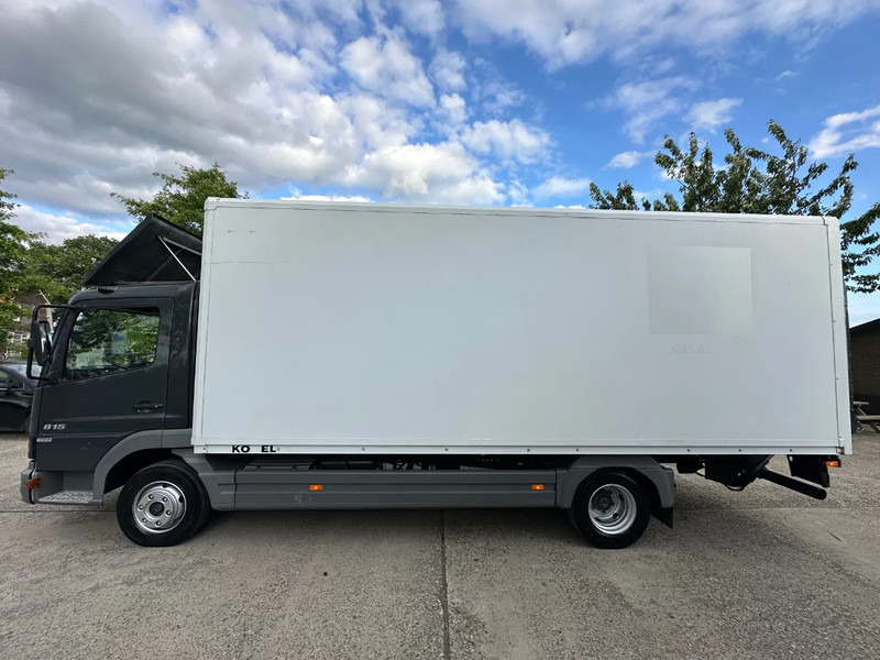 Mercedes-Benz Atego 815 / NL TRUCK / EURO 2 / BOX + LIFT / LOW KM / GOOD CONDITION / 7,5t - Camion fourgon: photos 4 Mercedes-Benz Atego 815 / NL TRUCK / EURO 2 / BOX + LIFT / LOW KM / GOOD CONDITION / 7,5t - Camion fourgon: photos 4