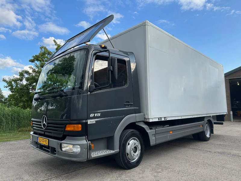 Mercedes-Benz Atego 815 / NL TRUCK / EURO 2 / BOX + LIFT / LOW KM / GOOD CONDITION / 7,5t - Camion fourgon: photos 1 Mercedes-Benz Atego 815 / NL TRUCK / EURO 2 / BOX + LIFT / LOW KM / GOOD CONDITION / 7,5t - Camion fourgon: photos 1