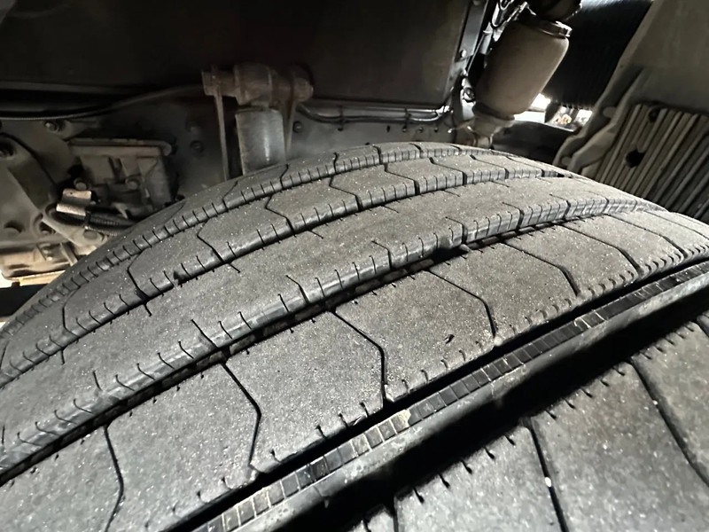 MAN TGX 26.480 / NL TRUCK / RETARDER / EURO 6 / 6X2 / LIFT+STEER AXLE / 60T - Tracteur routier: photos 5 MAN TGX 26.480 / NL TRUCK / RETARDER / EURO 6 / 6X2 / LIFT+STEER AXLE / 60T - Tracteur routier: photos 5