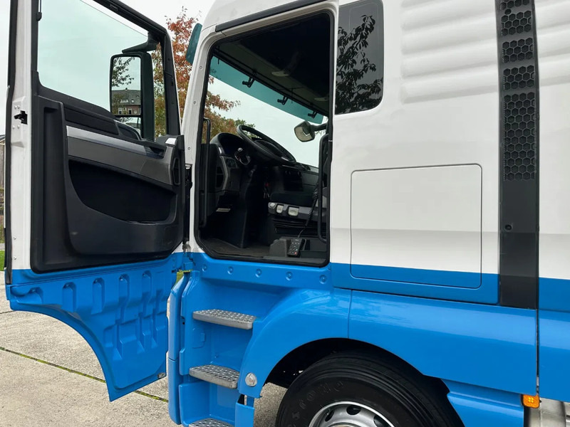 MAN TGX 26.480 / NL TRUCK / RETARDER / EURO 6 / 6X2 / LIFT+STEER AXLE / 60T - Tracteur routier: photos 4 MAN TGX 26.480 / NL TRUCK / RETARDER / EURO 6 / 6X2 / LIFT+STEER AXLE / 60T - Tracteur routier: photos 4