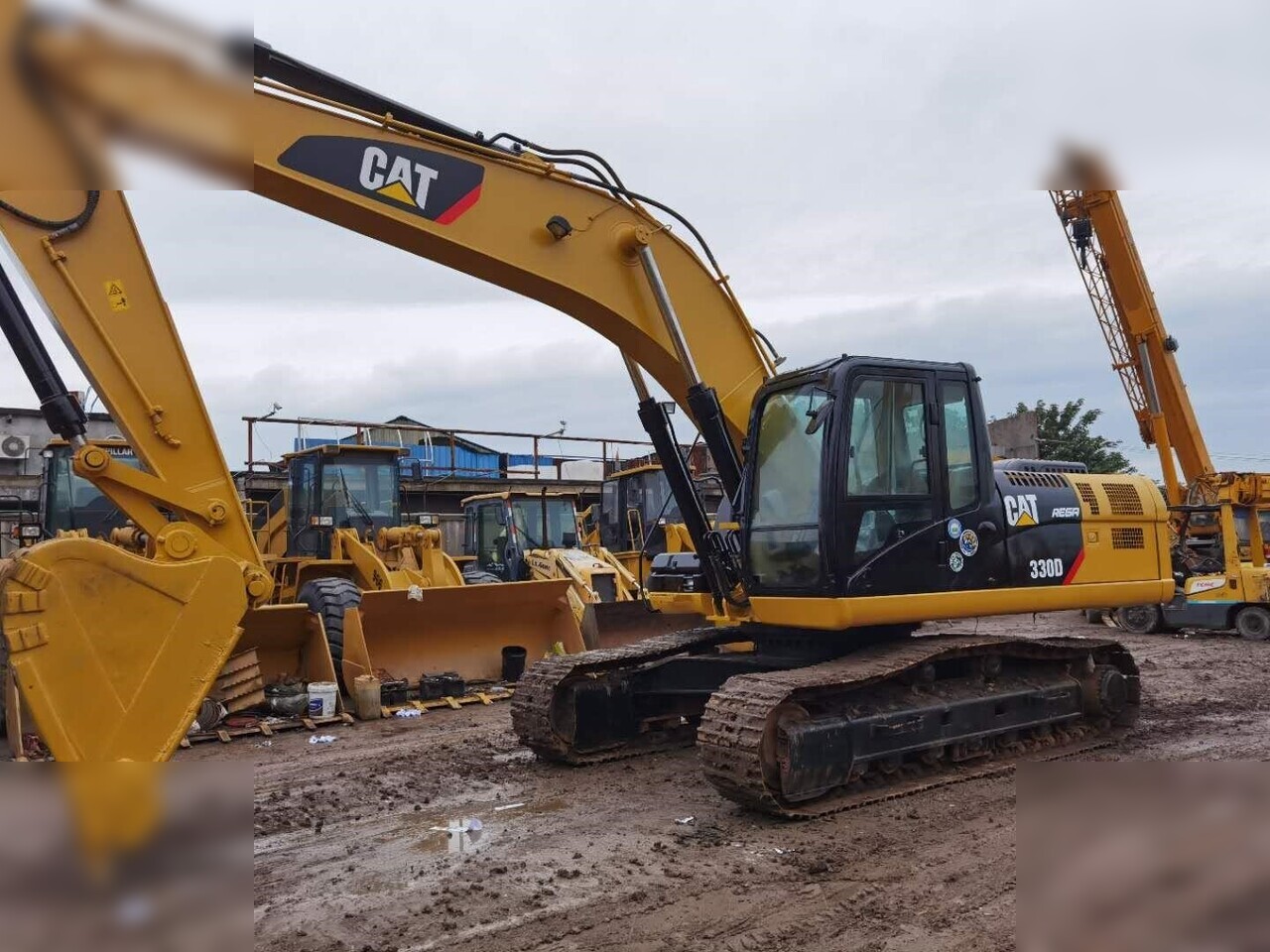 CATERPILLAR 330D - Pelle sur chenille: photos 3 CATERPILLAR 330D - Pelle sur chenille: photos 3