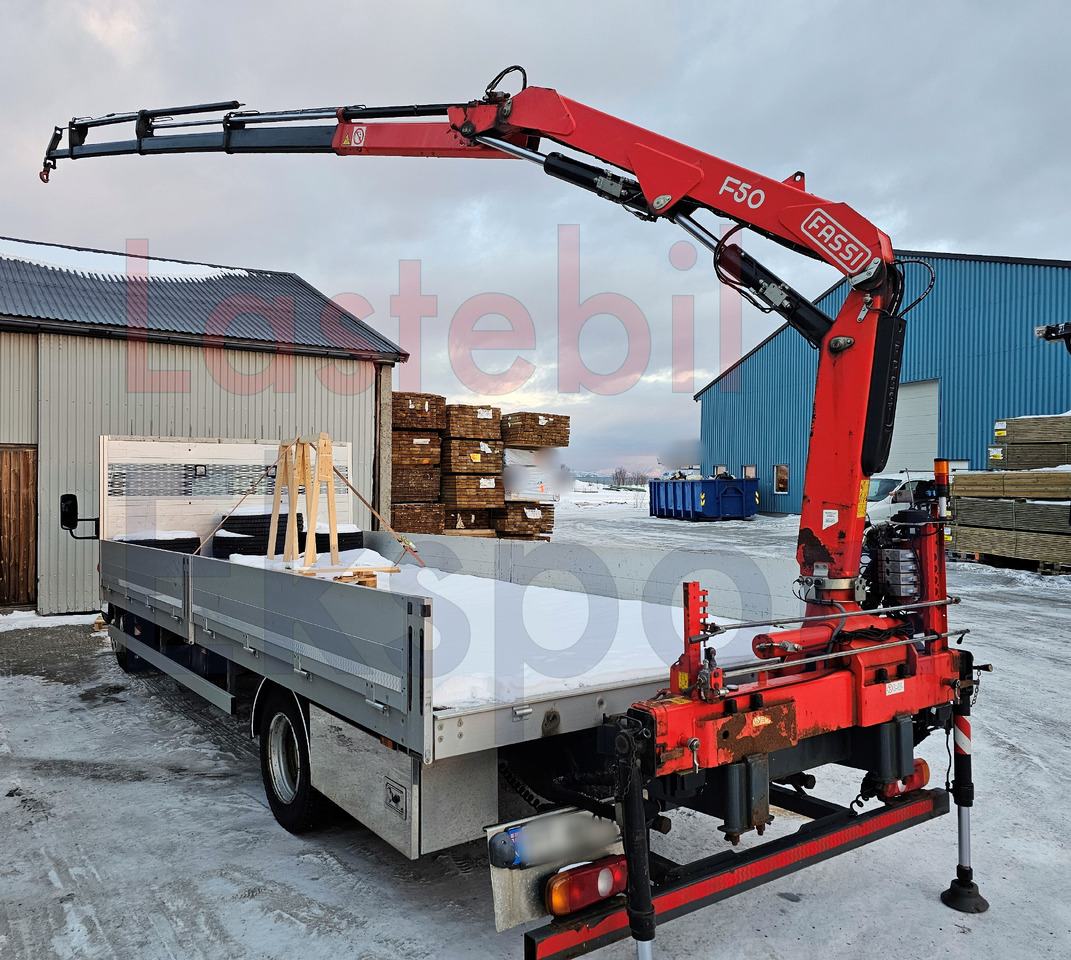MITSUBISHI Fuso CANTER / FASSI F50 / LOW KM - Camion grue: photos 1 MITSUBISHI Fuso CANTER / FASSI F50 / LOW KM - Camion grue: photos 1