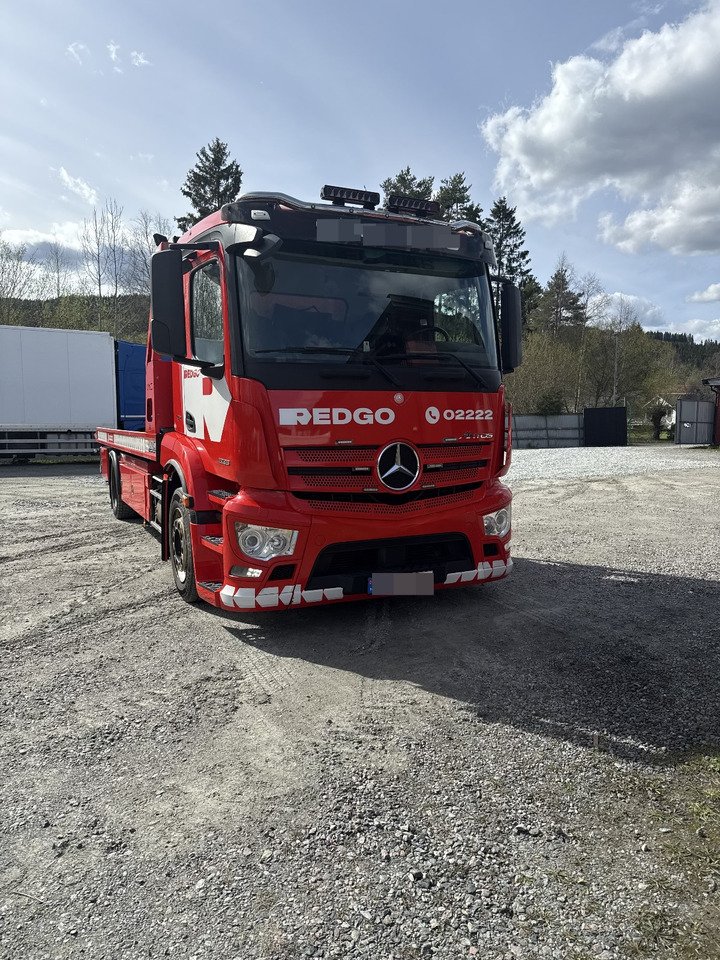 Mercedes-Benz ANTOS 1835 4x2 Omars 2x Winch Brille Load 8T - Remorqueuse: photos 4 Mercedes-Benz ANTOS 1835 4x2 Omars 2x Winch Brille Load 8T - Remorqueuse: photos 4