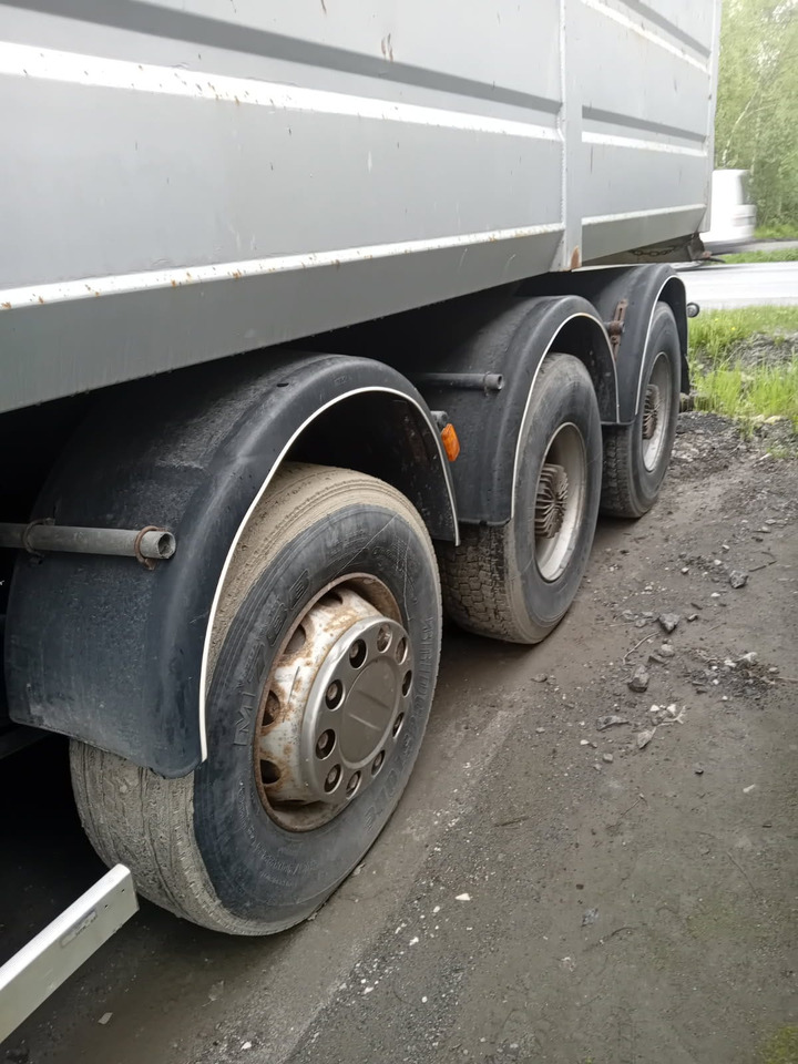 Sisu E18 630 - Camion benne: photos 5 Sisu E18 630 - Camion benne: photos 5