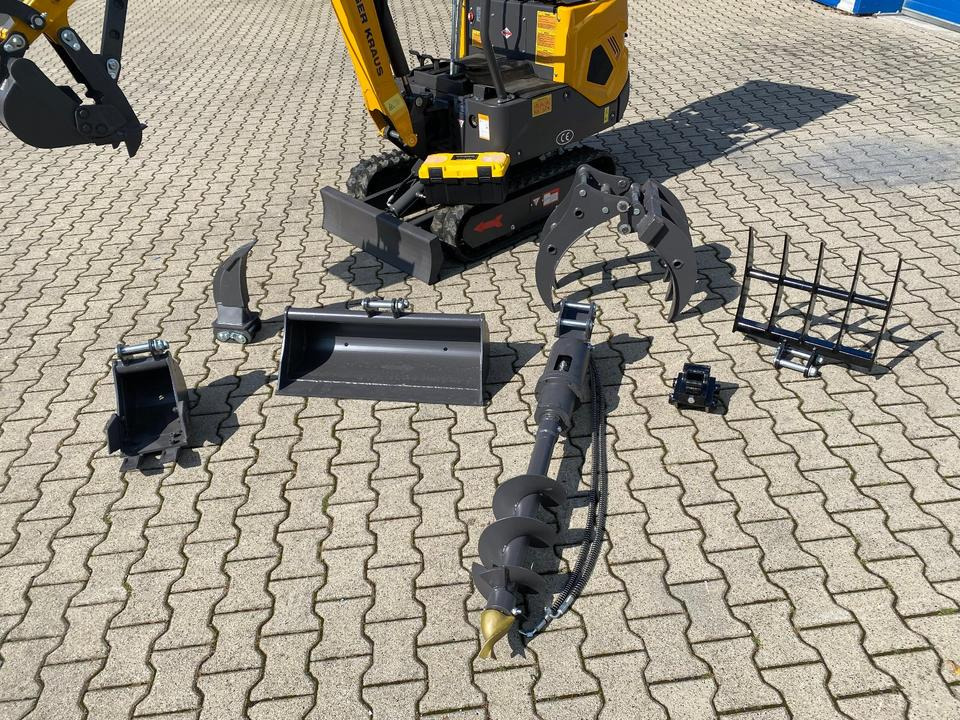 Minibagger BK1000JS inkl. kleinem Zubehörpaket *HERBSTAKTION*INKL.19% MWST*BERGER KRAUS*SOFORT!* - Mini pelle: photos 2 Minibagger BK1000JS inkl. kleinem Zubehörpaket *HERBSTAKTION*INKL.19% MWST*BERGER KRAUS*SOFORT!* - Mini pelle: photos 2