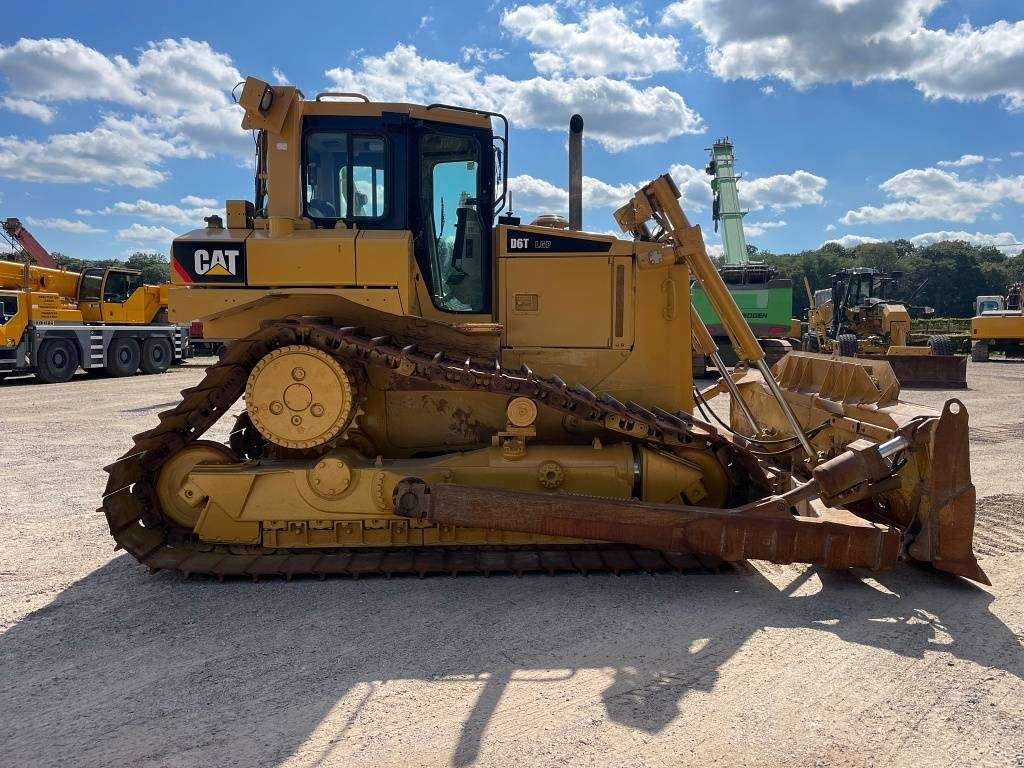 CAT D 6 T LGP - Bulldozer: photos 5 CAT D 6 T LGP - Bulldozer: photos 5