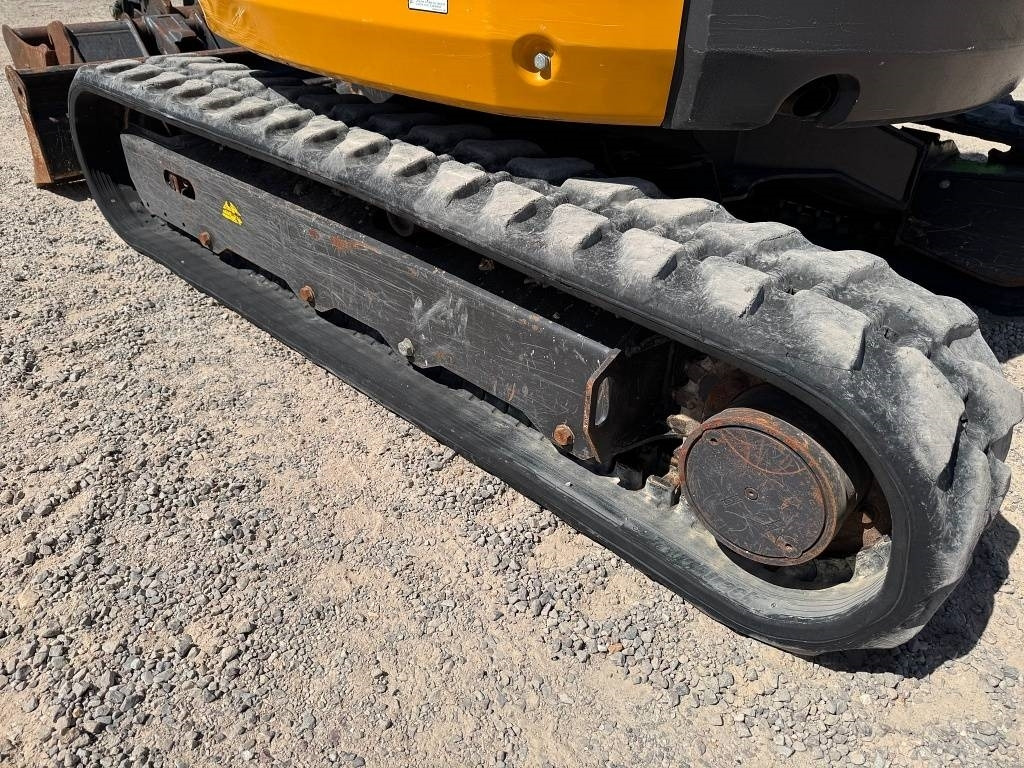 Mini pelle Kato imer HD33V5: photos 7 Mini pelle Kato imer HD33V5: photos 7