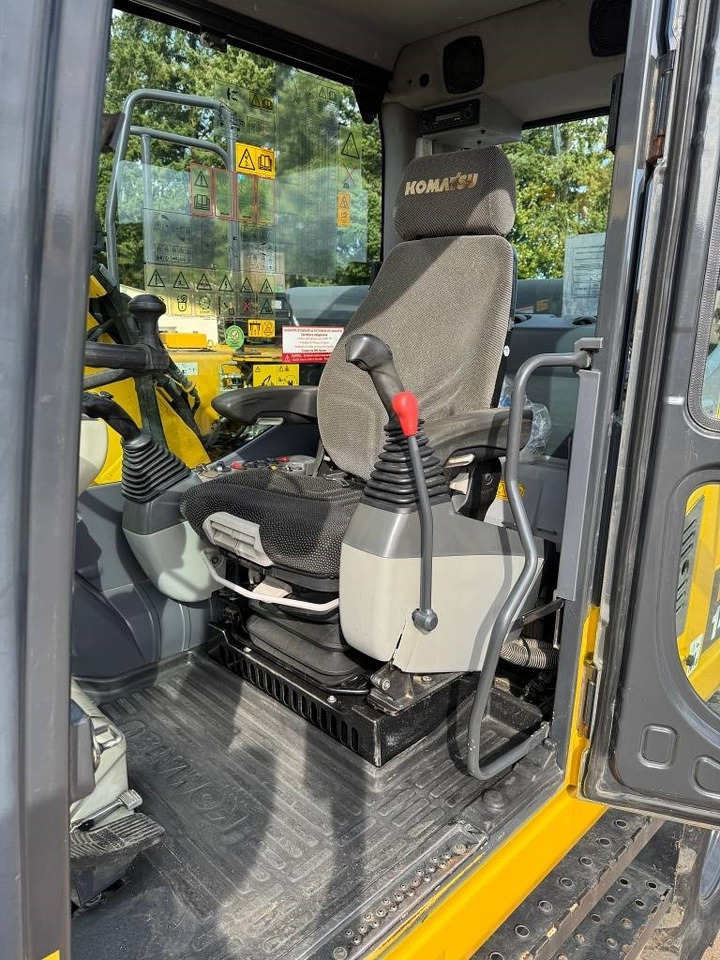 Komatsu PW 148-8 - Pelle sur pneus: photos 5 Komatsu PW 148-8 - Pelle sur pneus: photos 5