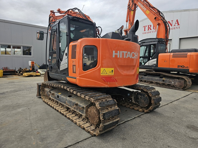HITACHI ZX135US-6 - Engins de chantier: photos 2 HITACHI ZX135US-6 - Engins de chantier: photos 2