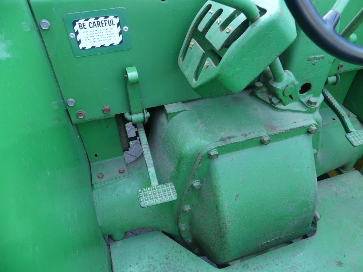 Tracteur agricole John-Deere AR: photos 14