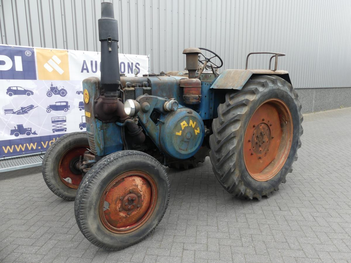Lanz-Bulldog D2806 - Tracteur agricole: photos 1 Lanz-Bulldog D2806 - Tracteur agricole: photos 1
