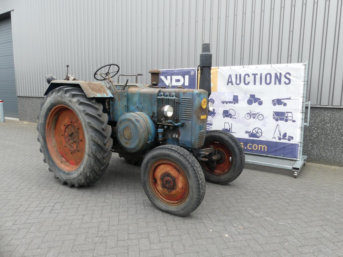Lanz-Bulldog D2806 - Tracteur agricole: photos 5 Lanz-Bulldog D2806 - Tracteur agricole: photos 5