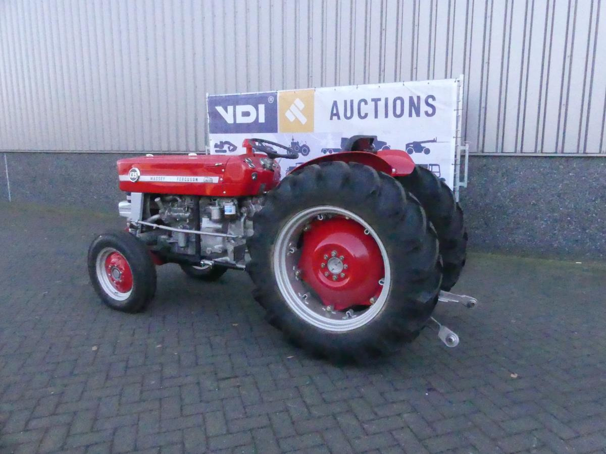 Massey-Ferguson 135 Vinyard - Tracteur agricole: photos 4 Massey-Ferguson 135 Vinyard - Tracteur agricole: photos 4