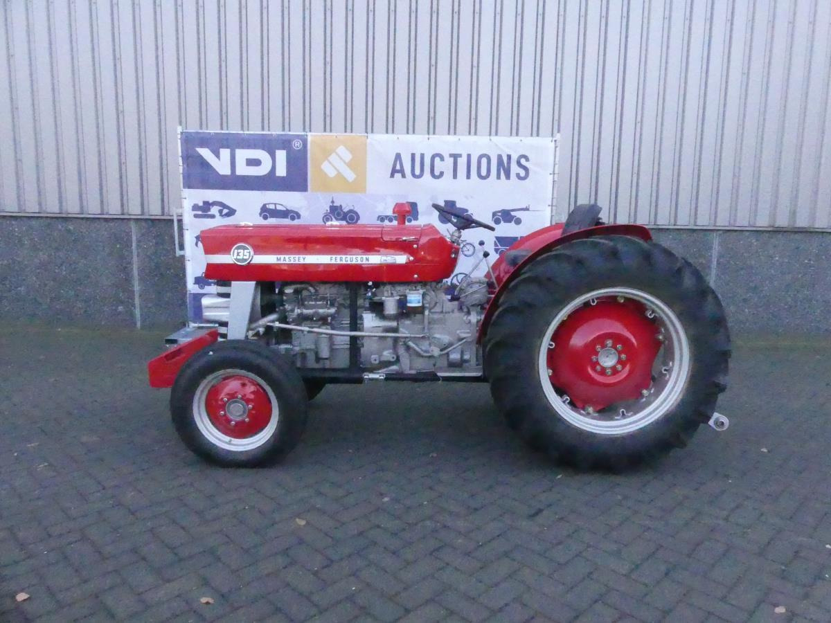 Massey-Ferguson 135 Vinyard - Tracteur agricole: photos 3 Massey-Ferguson 135 Vinyard - Tracteur agricole: photos 3