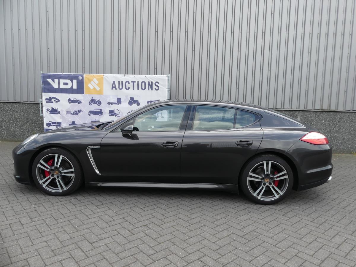 Porsche Panamera, Platina Edition - Berline: photos 3 Porsche Panamera, Platina Edition - Berline: photos 3