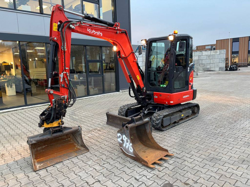 Kubota KX 037-4 - Mini pelle: photos 1 Kubota KX 037-4 - Mini pelle: photos 1