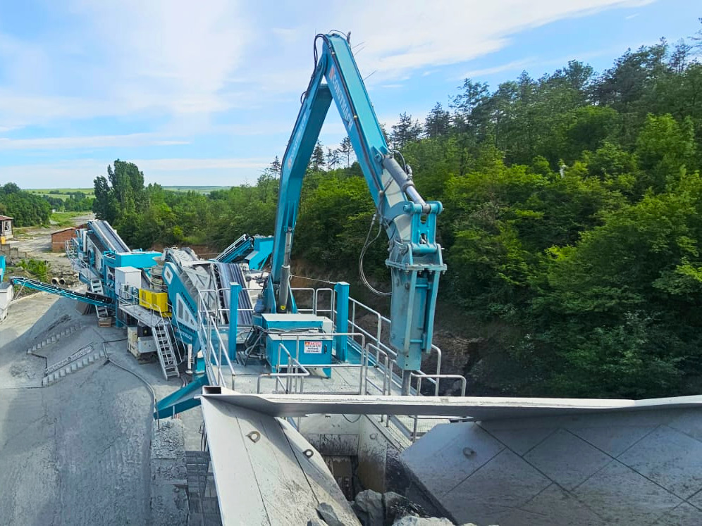 CONSTMACH Brise-Roche Hydraulique – Puissance Maximale pour les Travaux de Démolition les Plus Durs - Concasseur: photos 3 CONSTMACH Brise-Roche Hydraulique – Puissance Maximale pour les Travaux de Démolition les Plus Durs - Concasseur: photos 3