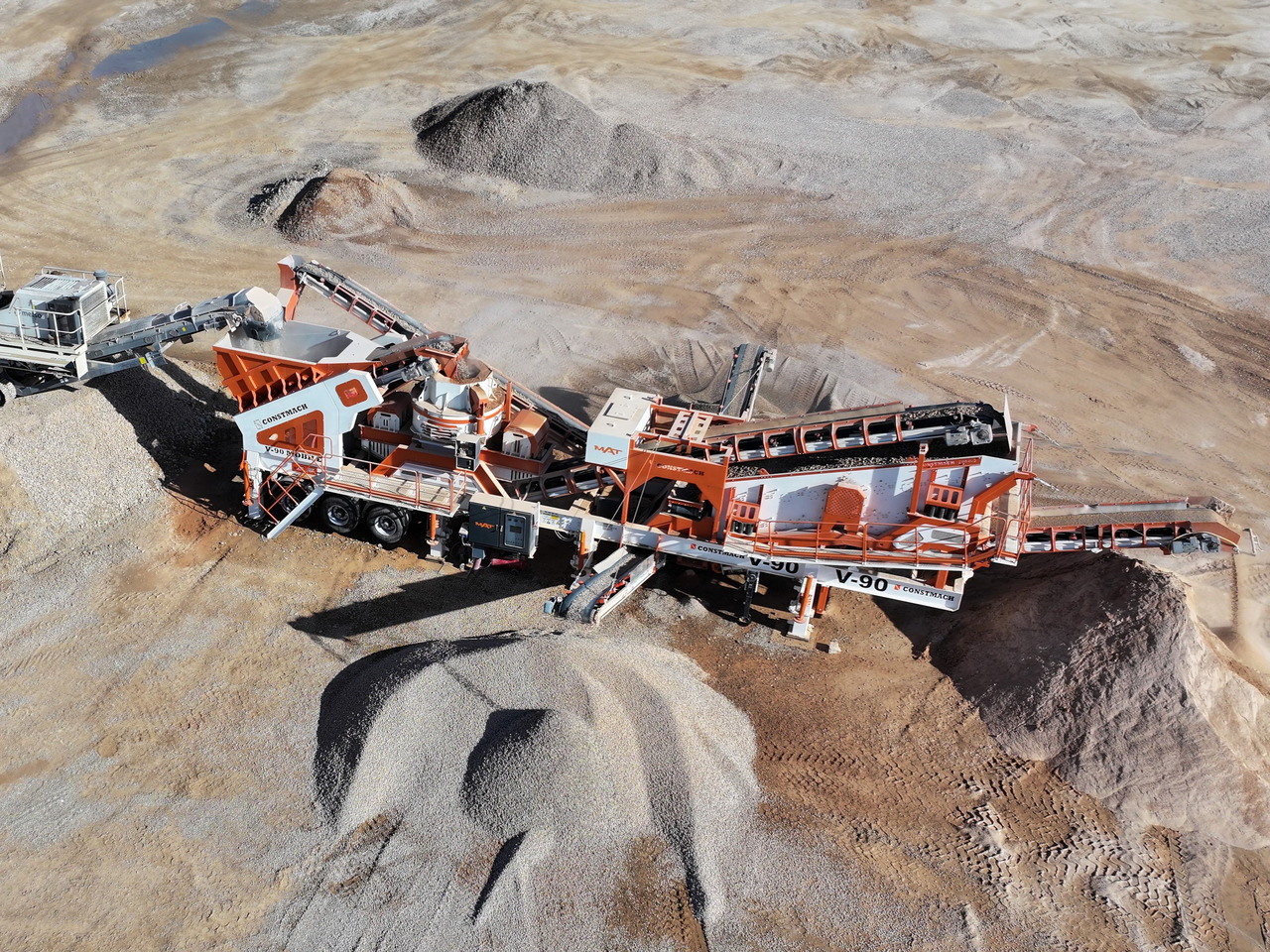 Constmach Concasseur À Impact À Axe Vertical Mobile D'une Capacité De 250 T/H - Concasseur mobile: photos 3 Constmach Concasseur À Impact À Axe Vertical Mobile D'une Capacité De 250 T/H - Concasseur mobile: photos 3